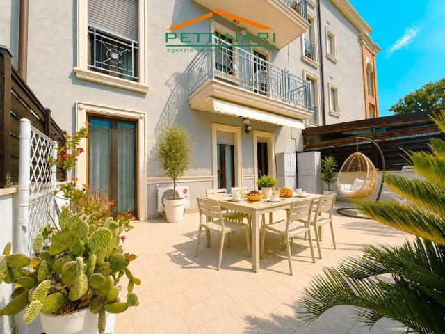 Bilocale in vendita a Porto Recanati piazza Buenos Aires