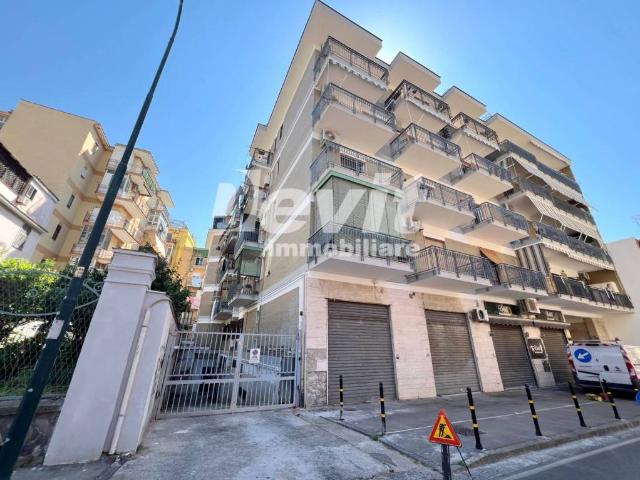 Bilocale in vendita a Portici via Cristoforo Colombo