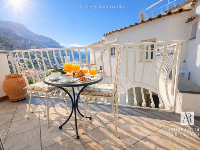 Bilocale in vendita a Positano via Pastiniello, 6