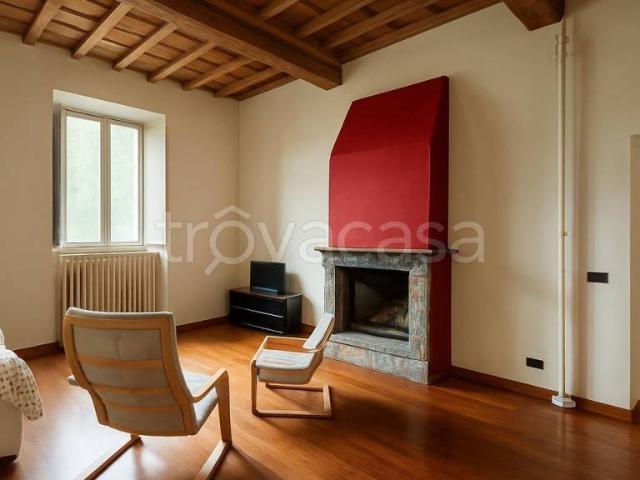 Bilocale in vendita a Pavia via Alessandro Volta, 27, Centro Storico