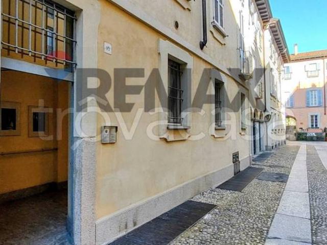 Bilocale in vendita a Pavia via del teatro, 12, Centro Storico