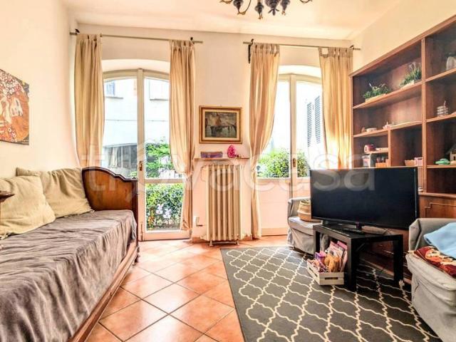 Bilocale in vendita a Pavia via Pietro Carpanelli, 1, Centro Storico