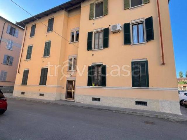 Bilocale in vendita a Pavia viale Partigiani, 49, San Pietro