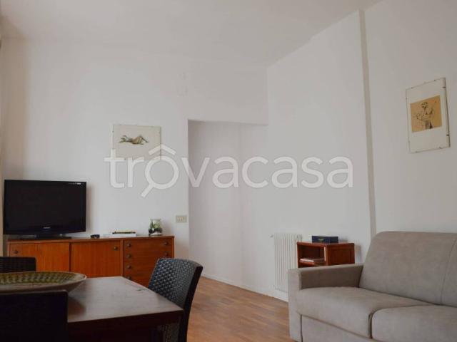Bilocale in vendita a Palermo via Dante, Malaspina
