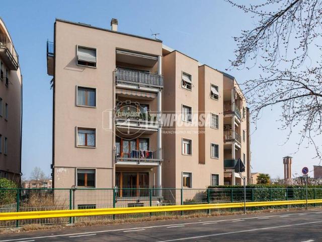 Bilocale in vendita a Parma largo Remo Coen 15, Ospedale Volturno
