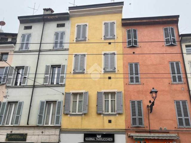 Bilocale in vendita a Parma, Parco Ducale Oltretorrente