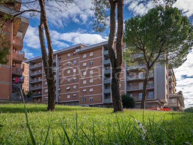 Bilocale in vendita a Perugia, Ferro di Cavallo