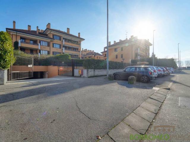 Bilocale in vendita a Peschiera Borromeo via Umbria, 58