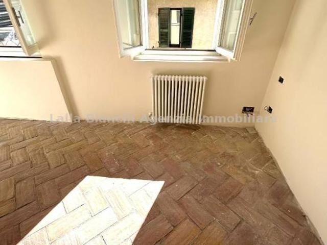 Bilocale in vendita a Pesaro via mazza, Centro Storico