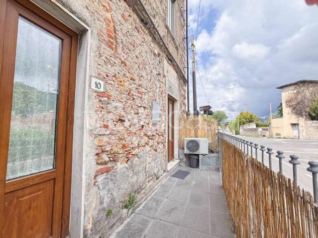 Bilocale in vendita a Pietrasanta via Osterietta