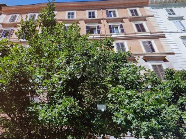 Bilocale in vendita a Roma, Trastevere