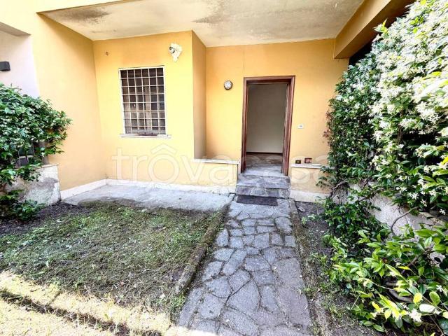 Bilocale in vendita a Roma via Campagnano, Cassia San Godenzo