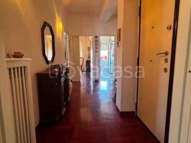 Bilocale in vendita a Roma via Amaretta, Borghesiana