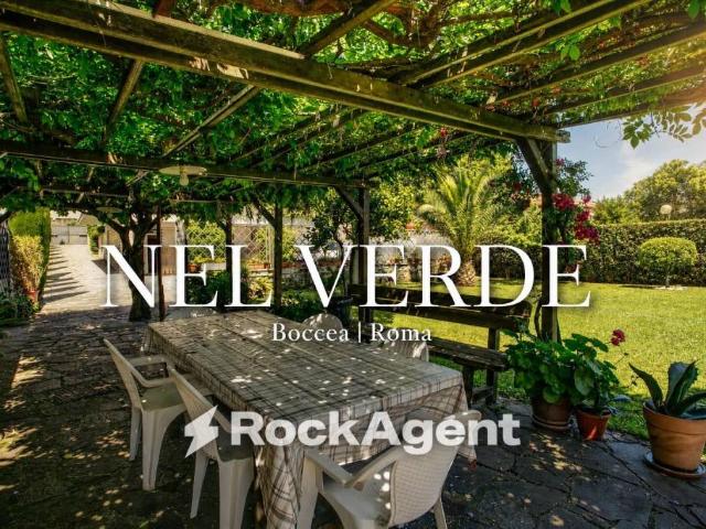 Bilocale in vendita a Roma via Arizzano, 23, Torresina
