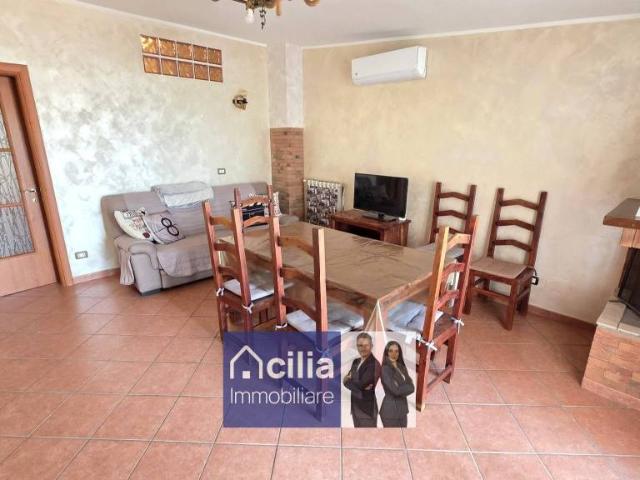 Bilocale in vendita a Roma via Galatro, 23, Centro Giano
