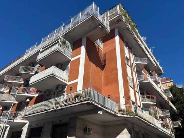 Bilocale in vendita a Roma via dei Savorelli, 75, Gregorio VII Piccolomini