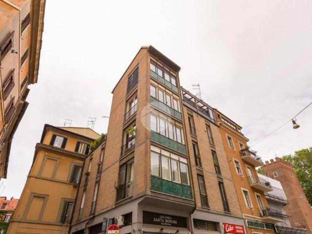 Bilocale in vendita a Roma via dell'Olmetto, 23, Trastevere