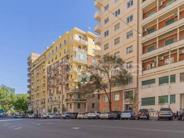 Bilocale in vendita a Roma via della Giuliana, 74, Mazzini Delle Vittorie