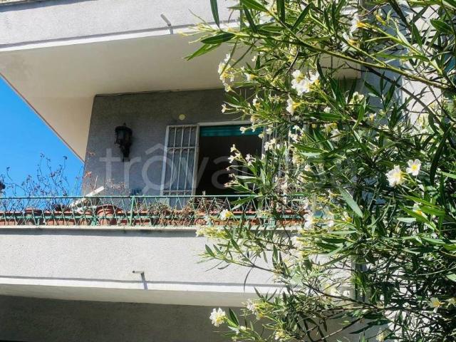 Bilocale in vendita a Roma via delle Alpi Apuane, Città Giardino