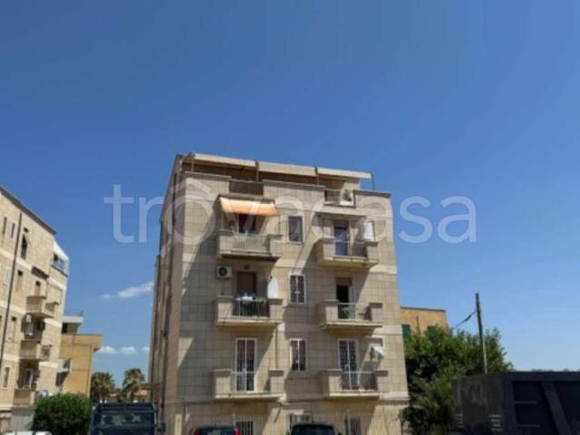 Bilocale in vendita a Roma via delle Quinqueremi 115, Ostia Levante