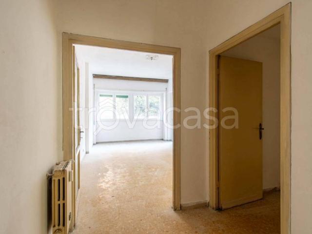 Bilocale in vendita a Roma via dell'Impruneta, Magliana
