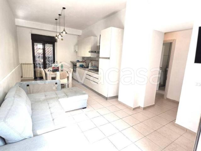 Bilocale in vendita a Roma via di Quarto Grande, Finocchio