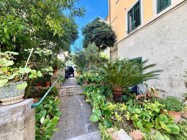 Bilocale in vendita a Roma via di Trasone, Africano Villa Chigi