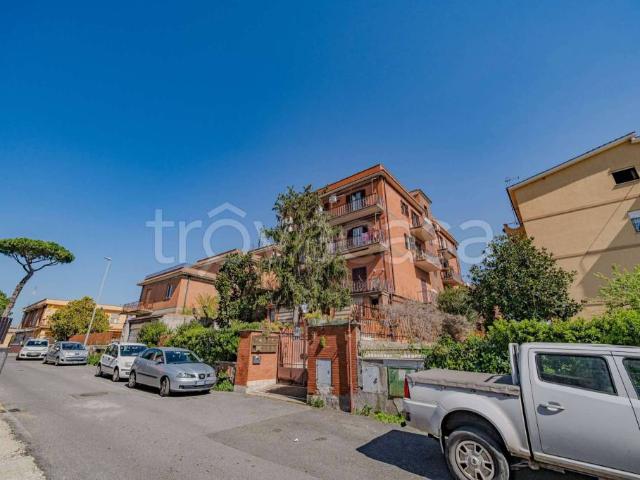 Bilocale in vendita a Roma via Francesco Torfanini, Labaro