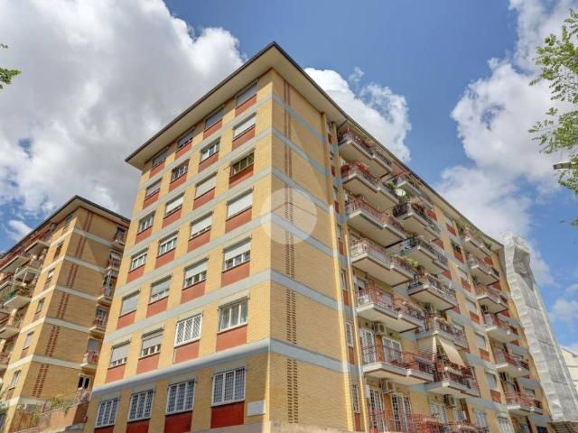 Bilocale in vendita a Roma via Franco Bartoloni, Colli Albani
