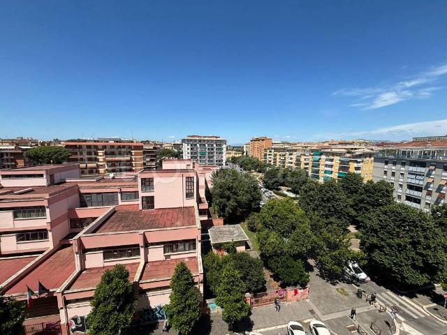 Bilocale in vendita a Roma via Luchino dal Verme, Pigneto