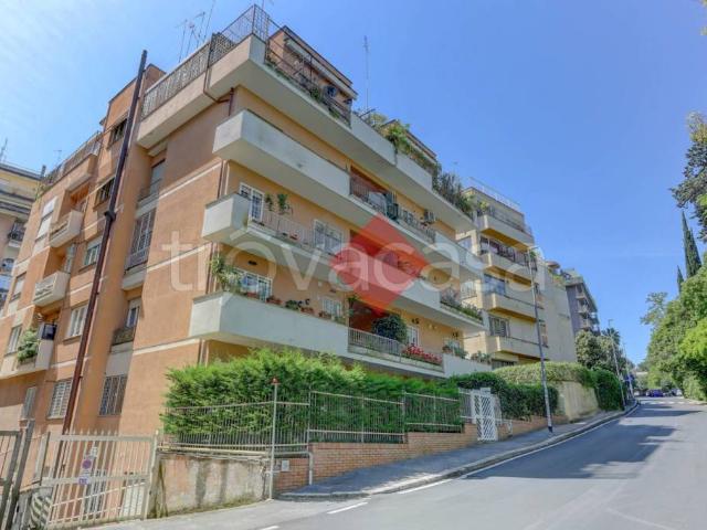 Bilocale in vendita a Roma via Monterosi, Fleming