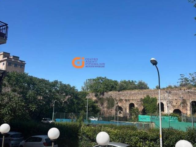 Bilocale in vendita a Roma via Piegaro, Furio Camillo