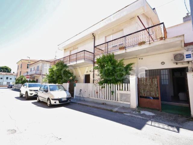 Bilocale in vendita a Roseto degli Abruzzi via Lazio, 5
