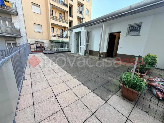 Bilocale in vendita a Rho corso garibaldi, 98