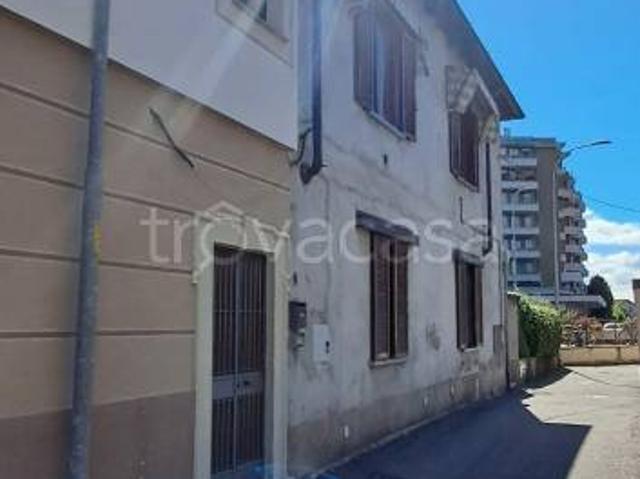 Bilocale in vendita a Rho via Umberto Pace