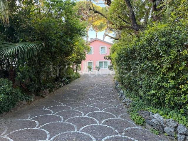 Bilocale in vendita a Riccione, Paese