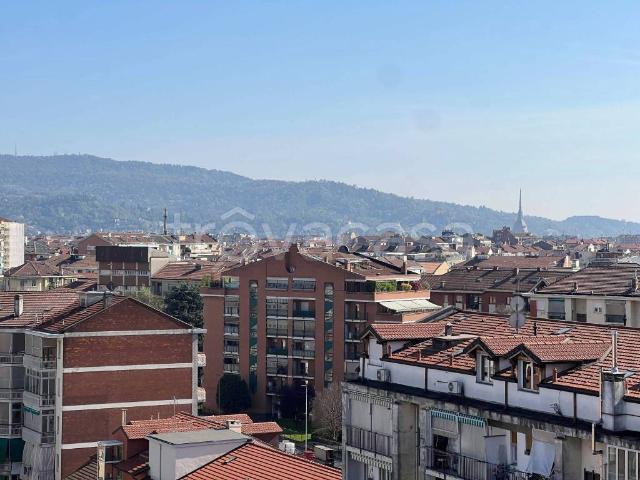 Bilocale in vendita a Torino, Rebaudengo