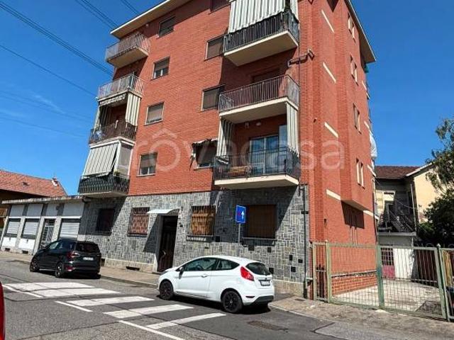 Bilocale in vendita a Torino via Occimiano, Barca