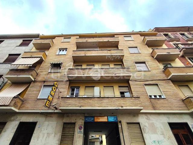Bilocale in vendita a Torino via s. giovanni bosco, 27, Don Bosco