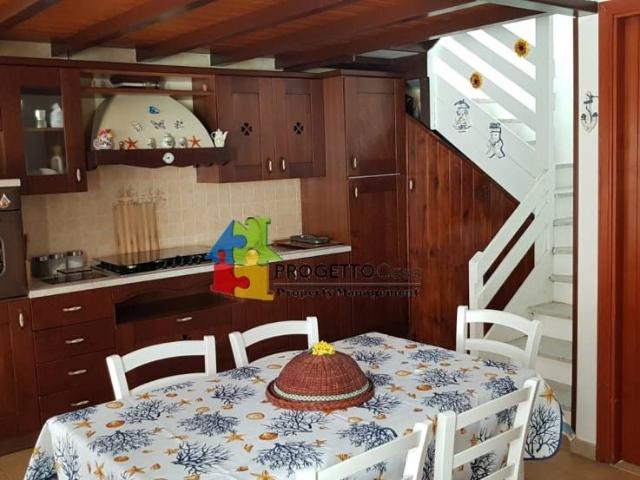 Bilocale in vendita a Taormina via Sirina
