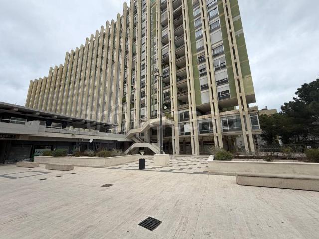 Bilocale in vendita a Taranto, Tre Carrare