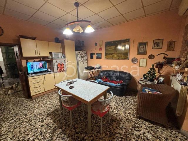 Bilocale in vendita a Taranto, Tre Carrare