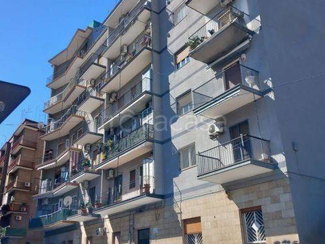 Bilocale in vendita a Taranto via Quinto Ennio 6, Tre Carrare