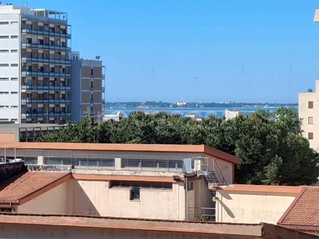 Bilocale in vendita a Taranto via Ugo De Carolis, 21, Italia Montegranaro