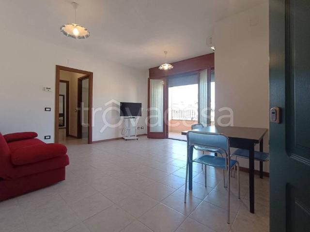 Bilocale in vendita a Terre del Reno piazza Sandro Pertini, 3