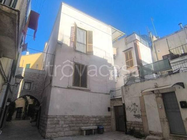 Bilocale in vendita a Trani via Porta Antica, 8