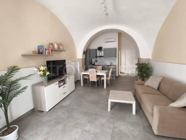 Bilocale in vendita a Trani via Romito