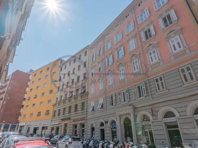 Bilocale in vendita a Trieste, Settefontane