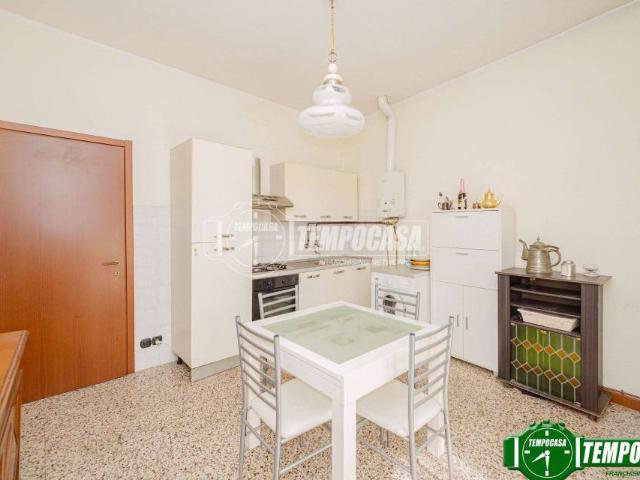 Bilocale in vendita a Voghera via Francesco Carlone