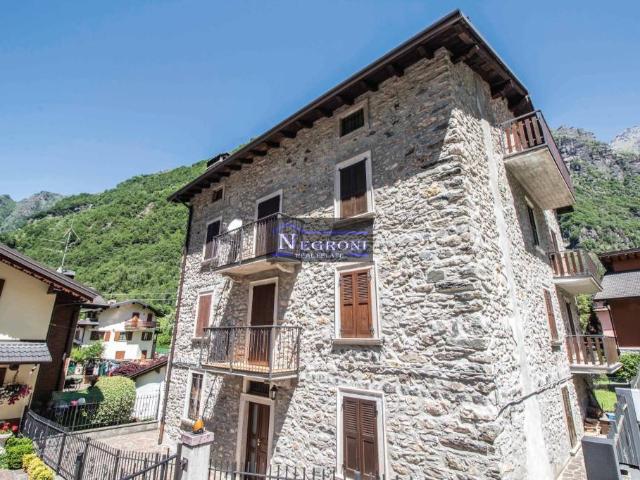 Bilocale in vendita a Valbondione, Bondione